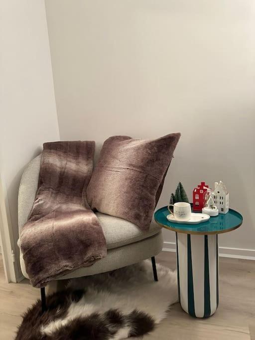 Studio Charmant Et Cosy Apartment Rueil-Malmaison Luaran gambar